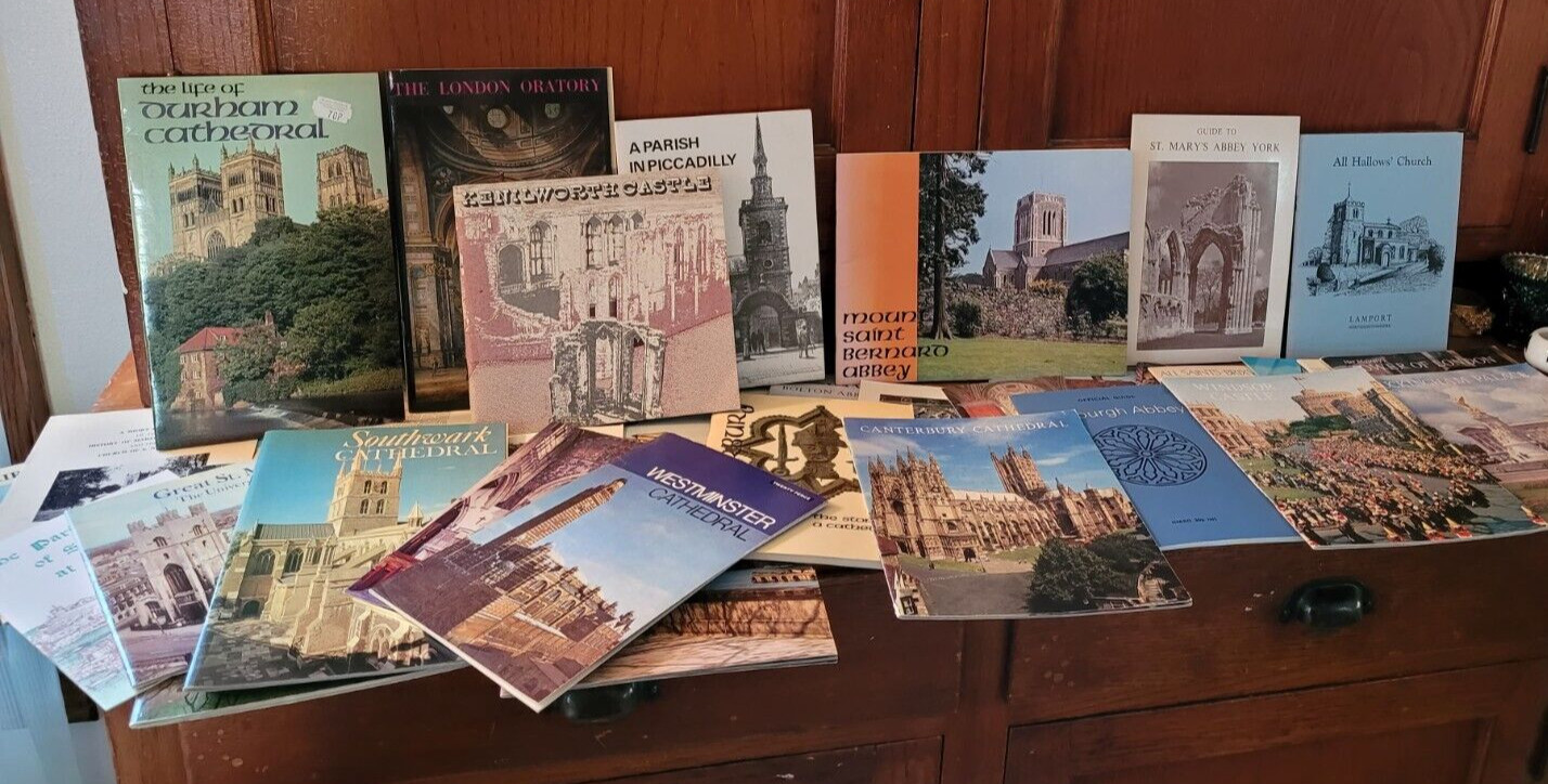 Lot of 38 Miscellaneous United Kingdom Guidebooks Cathedrals Abbeys Palaces