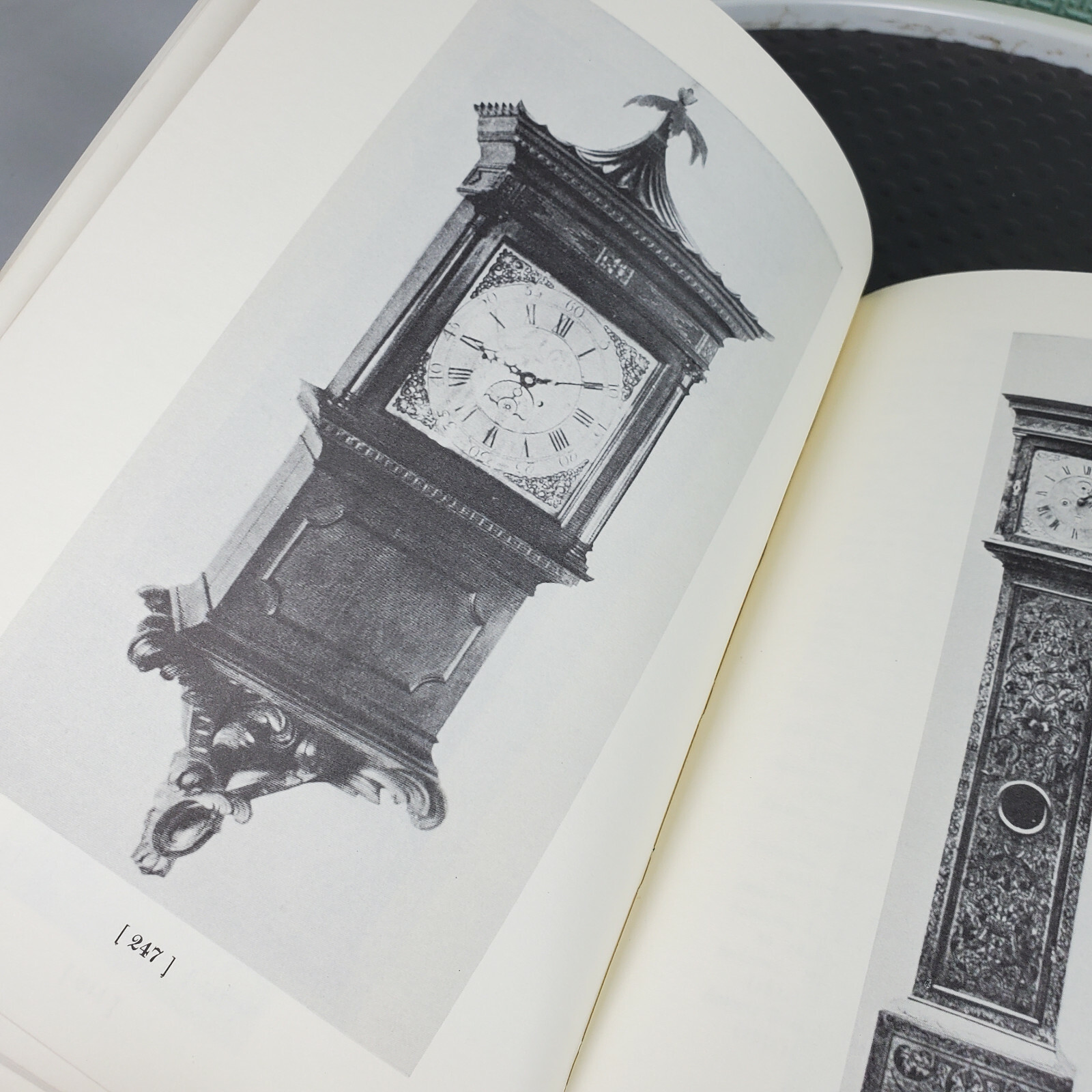 THE CLOCK BOOK BY WALLACE NUTTING Illustrated 312 pages HB 1975