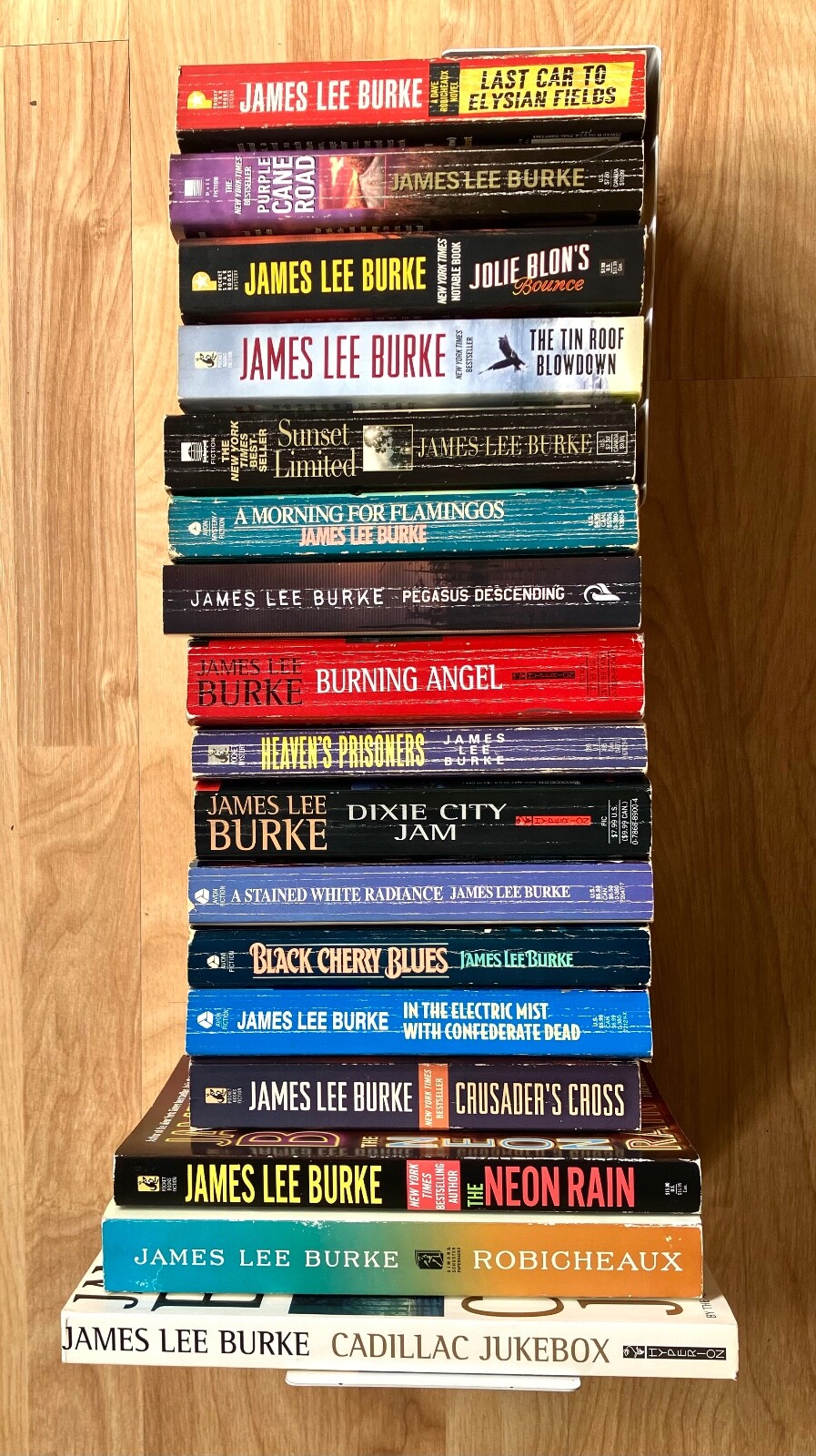 JAMES LEE BURKE Lot of 17 All Dave Robicheaux Paperback Mysteries New Orleans