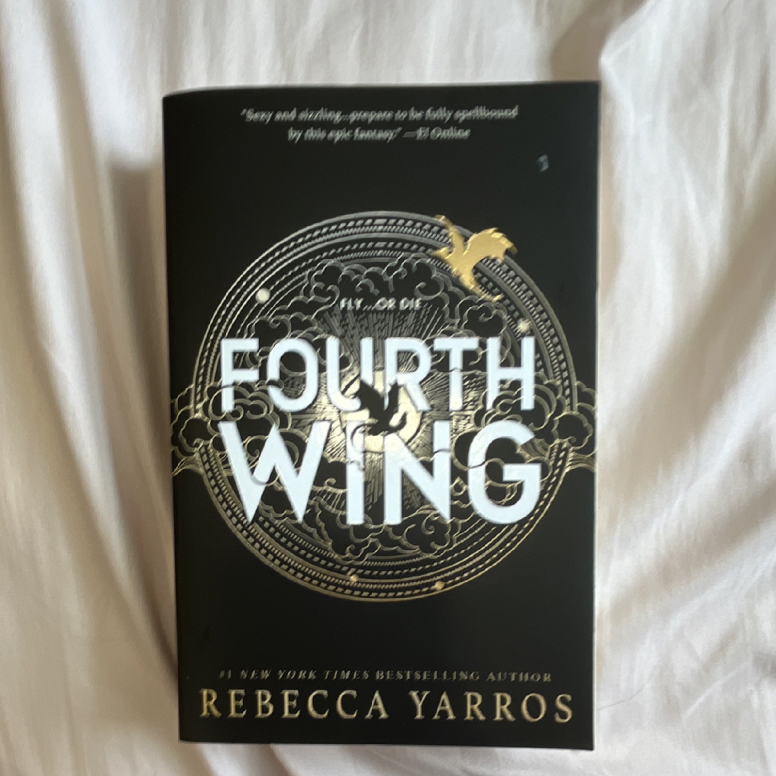 Fourth Wing – Rebecca Yarros Paperback (The Empyrean Ser.) Fantasy Dragons