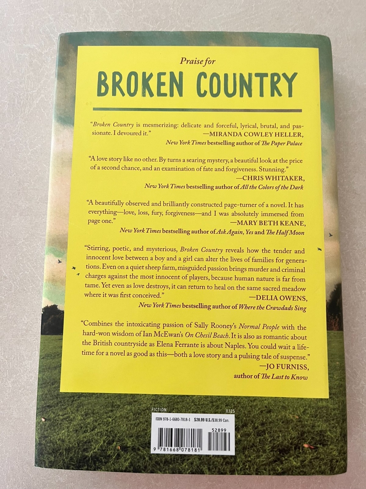 Broken Country (Reese&rsquo;s Book Club) by Clare Leslie Hall (2025, Hardcover)