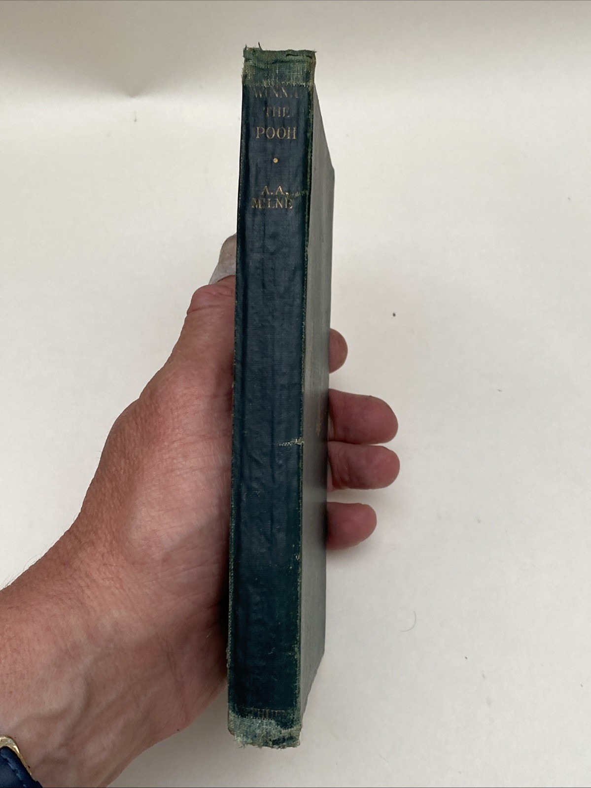 A A Milne / E H Shepard – Winnie The Pooh – 1st/1st 1926 Methuen A/F