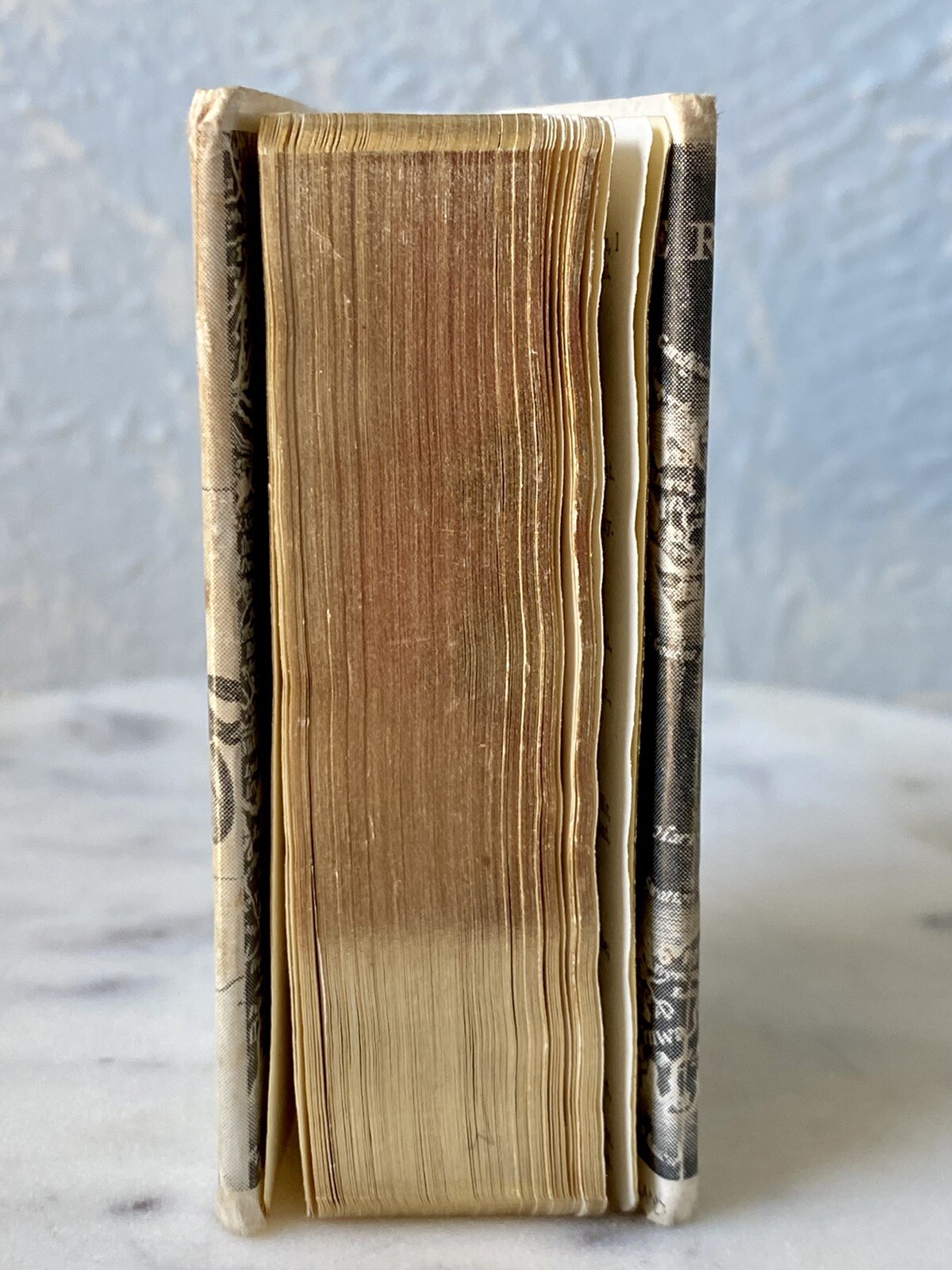 VTG MINIATURE ENGLISH DICTIONARY PRONUNCIATION MARKS, 1964 Small Book 2×3