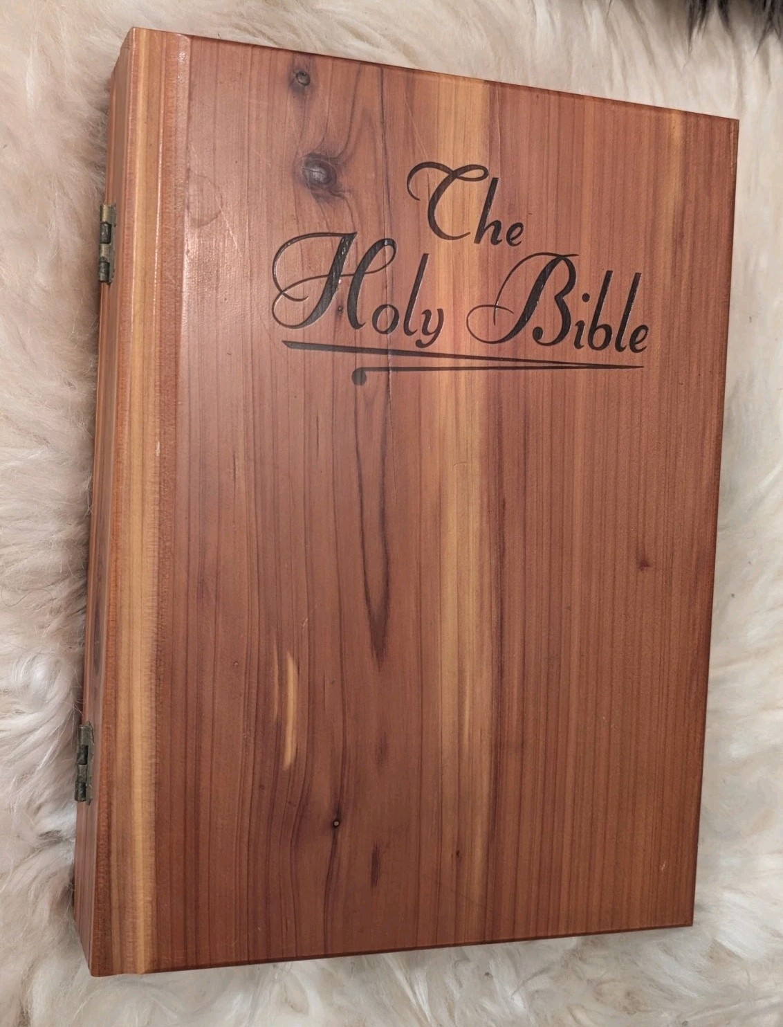 Memorial Edition Holy Bible Concordance in Wood Cedar Box 1958 Illustrated Zip