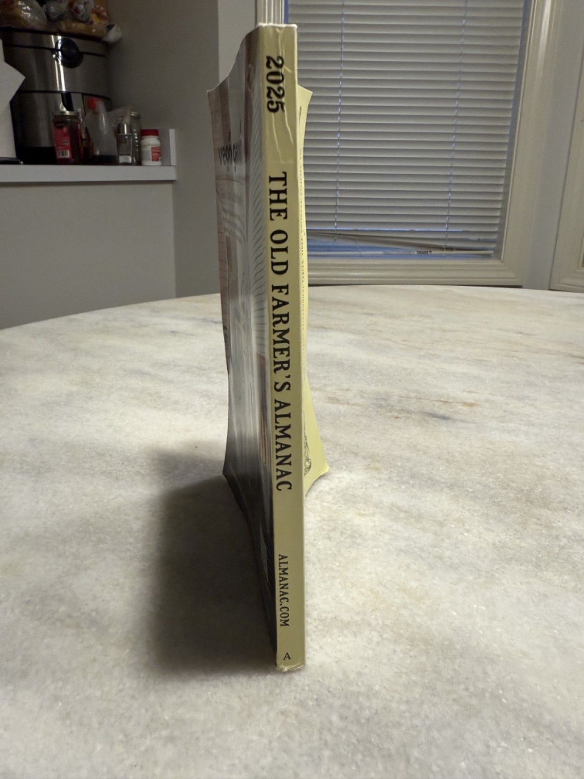 The 2025 Old Farmer&rsquo;s Almanac Good Condition