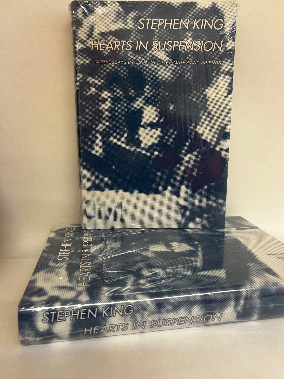 BACK IN STOCK: Hearts in Suspension – Hardcover, by Stephen King-New in plastic!