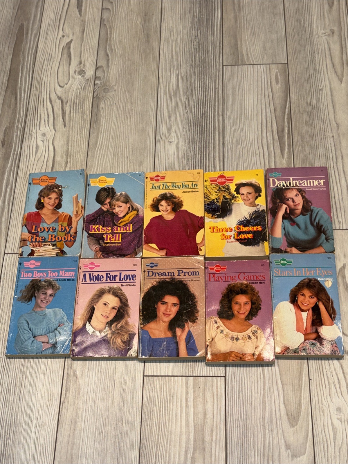 1980’s Sweet Dreams Vintage Paperback Books Young Teens Reading 10 In Lot