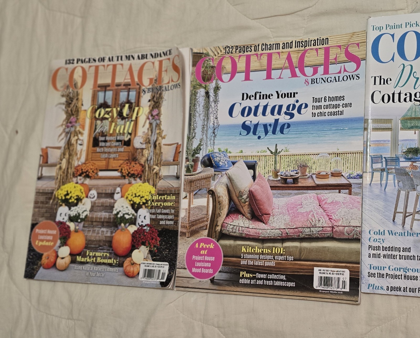 Lot of 3 Cottages & Bungalows Magazine As Pictured