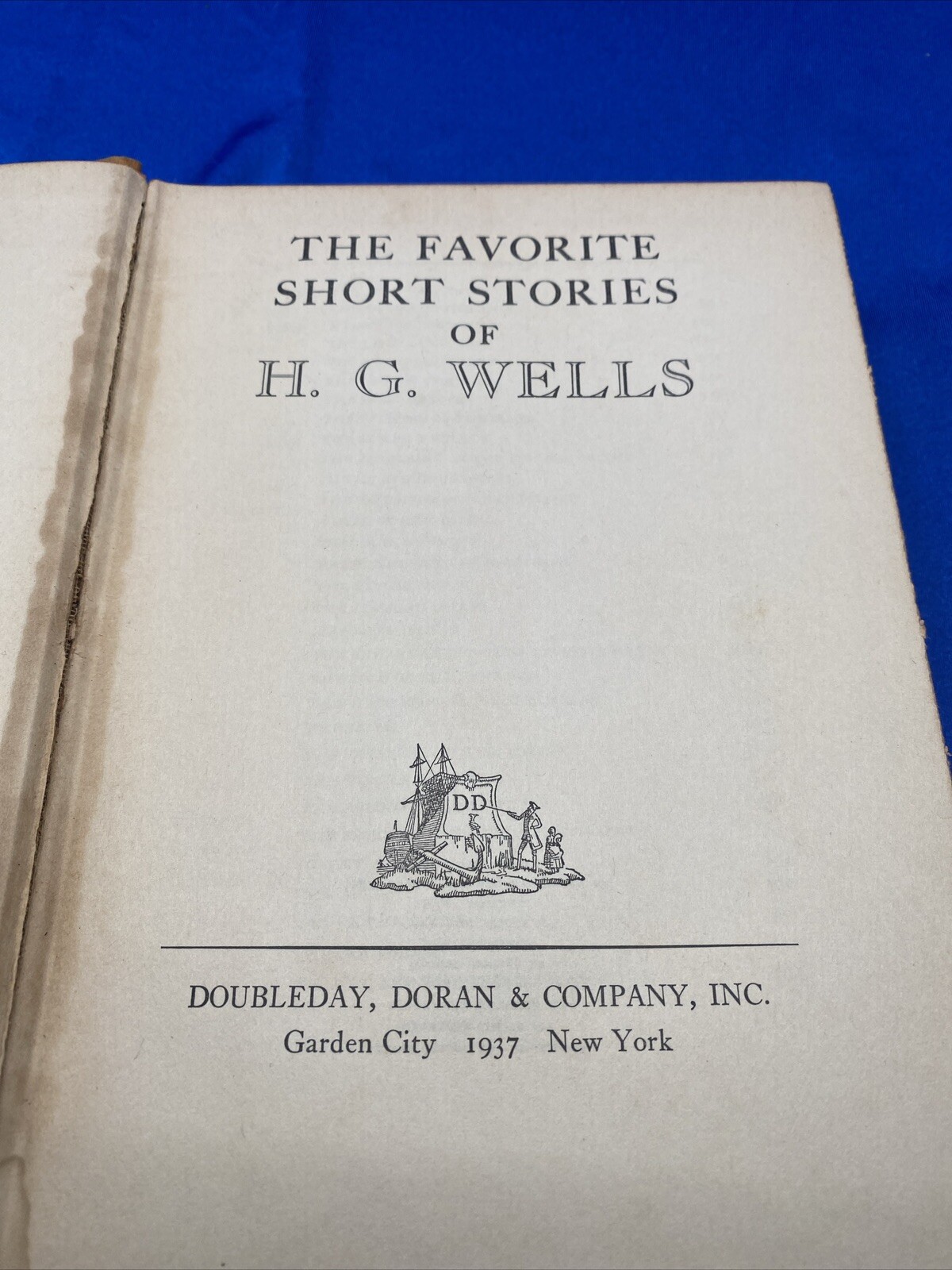 Vintage 1937 The Favorite Short Stories of H.G. Wells HC – !7 – 7C7