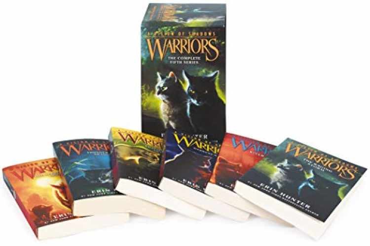 Warriors: A Vision of Shadows Box Set: – Paperback, by Hunter Erin – Very Good