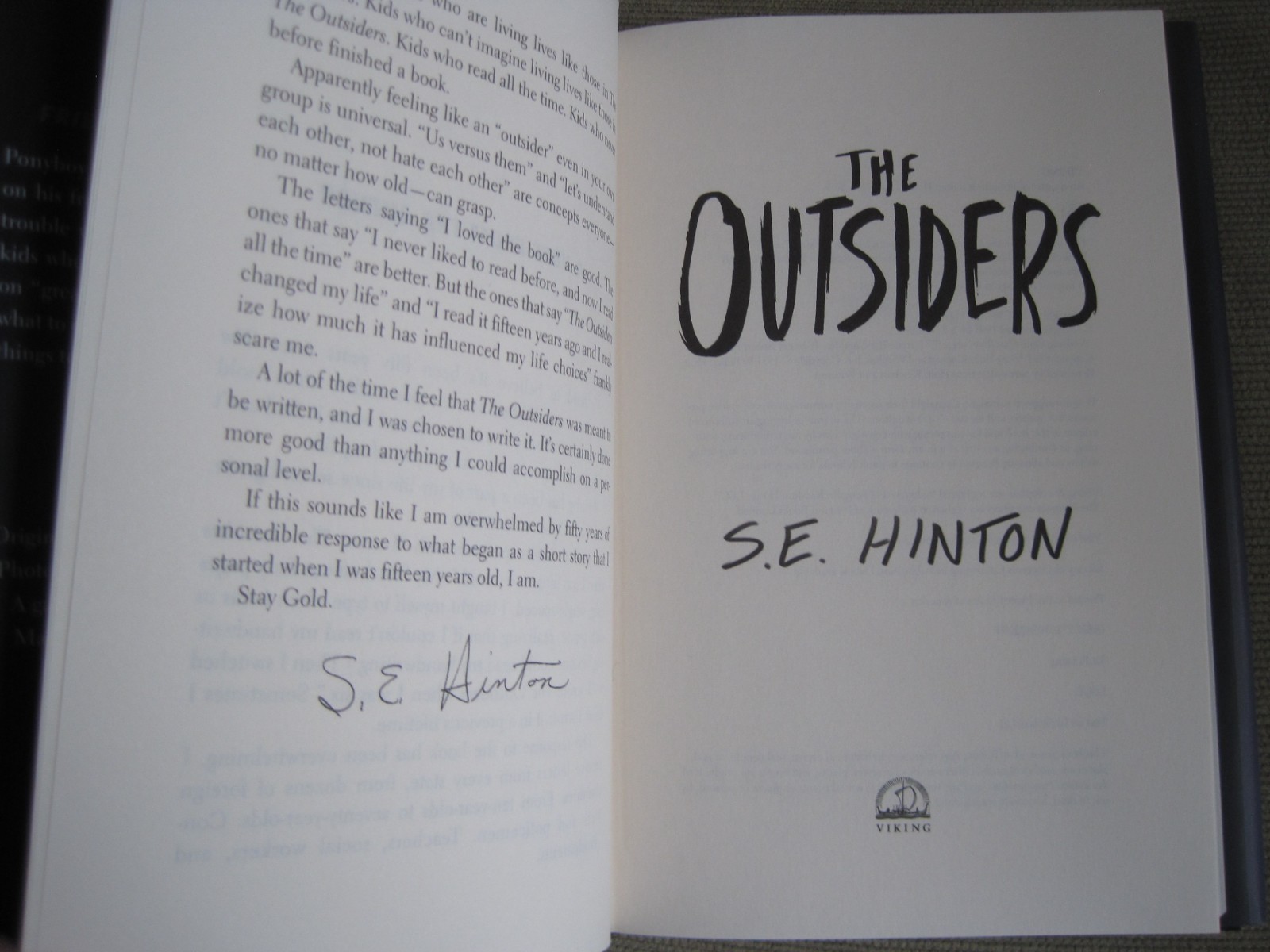 S.E. HINTON SIGNED – THE OUTSIDERS – LIMITED HARDCOVER EDITION First Printing