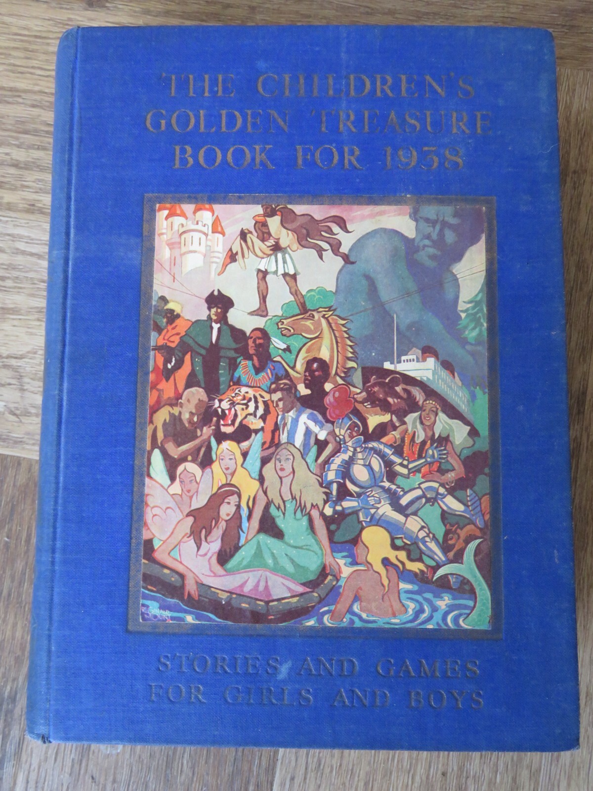Vintage 1938 The Children&rsquo;s Golden Treasure Book – 352 pages
