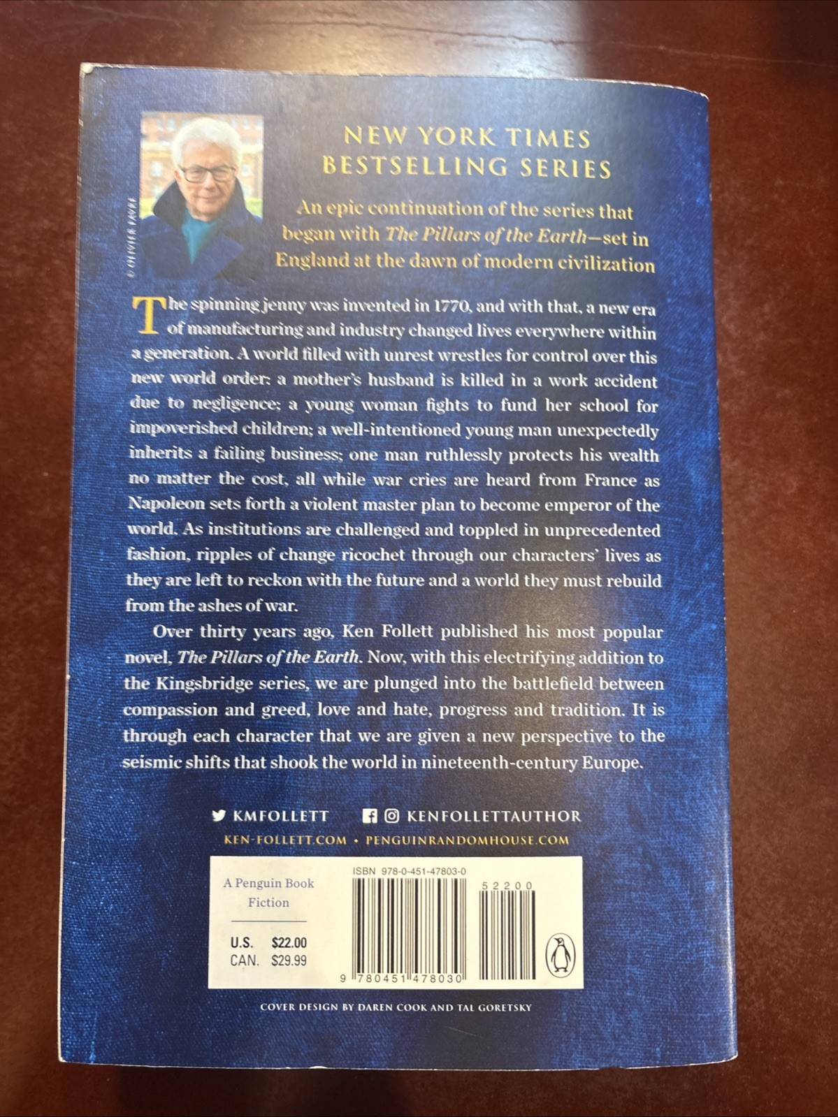 The Armor of Light Kingsbridge – By Ken Follett VERY GOOD (#1186-1)