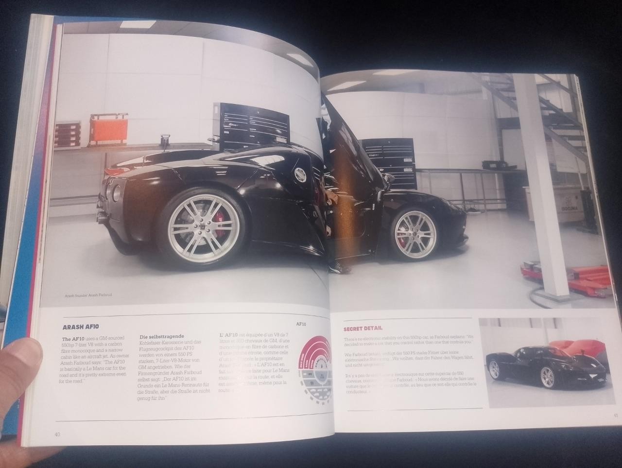 Intersection CARS NOW Volume 1 TASCHEN 100+ car brands featured illustrated
