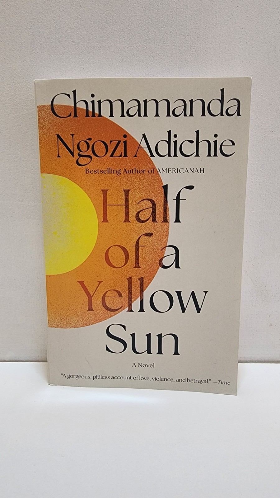Half of a Yellow Sun – paperback Chimamanda Ngozi Adichie
