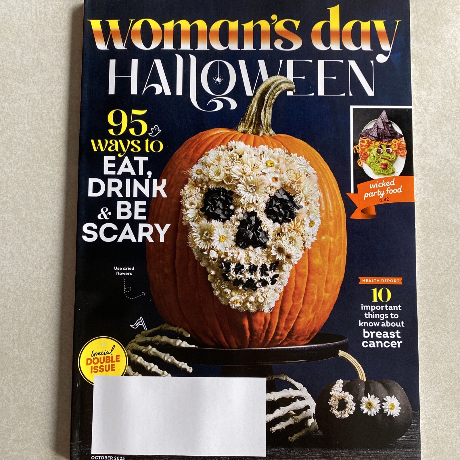 Woman&rsquo;s Day Magazine October 2023 Halloween Special Issue Eat Drink & Be Scary