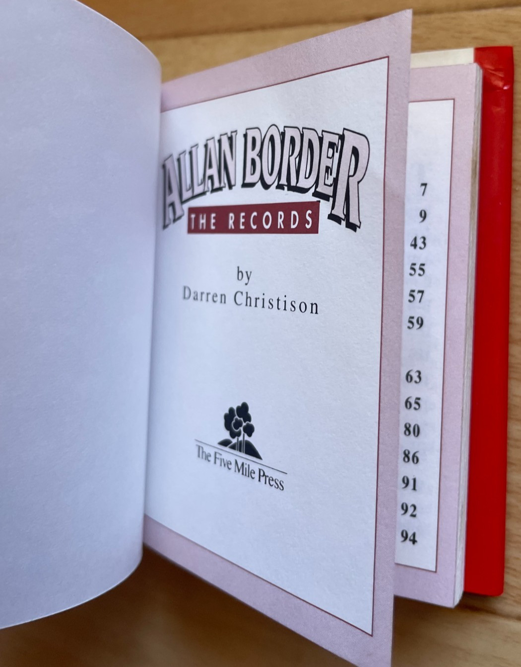ALLAN BORDER. THE RECORDS. COMPILED DARREN CHRISTISON. 10 BY 8CM. HARDCOVER WJAC