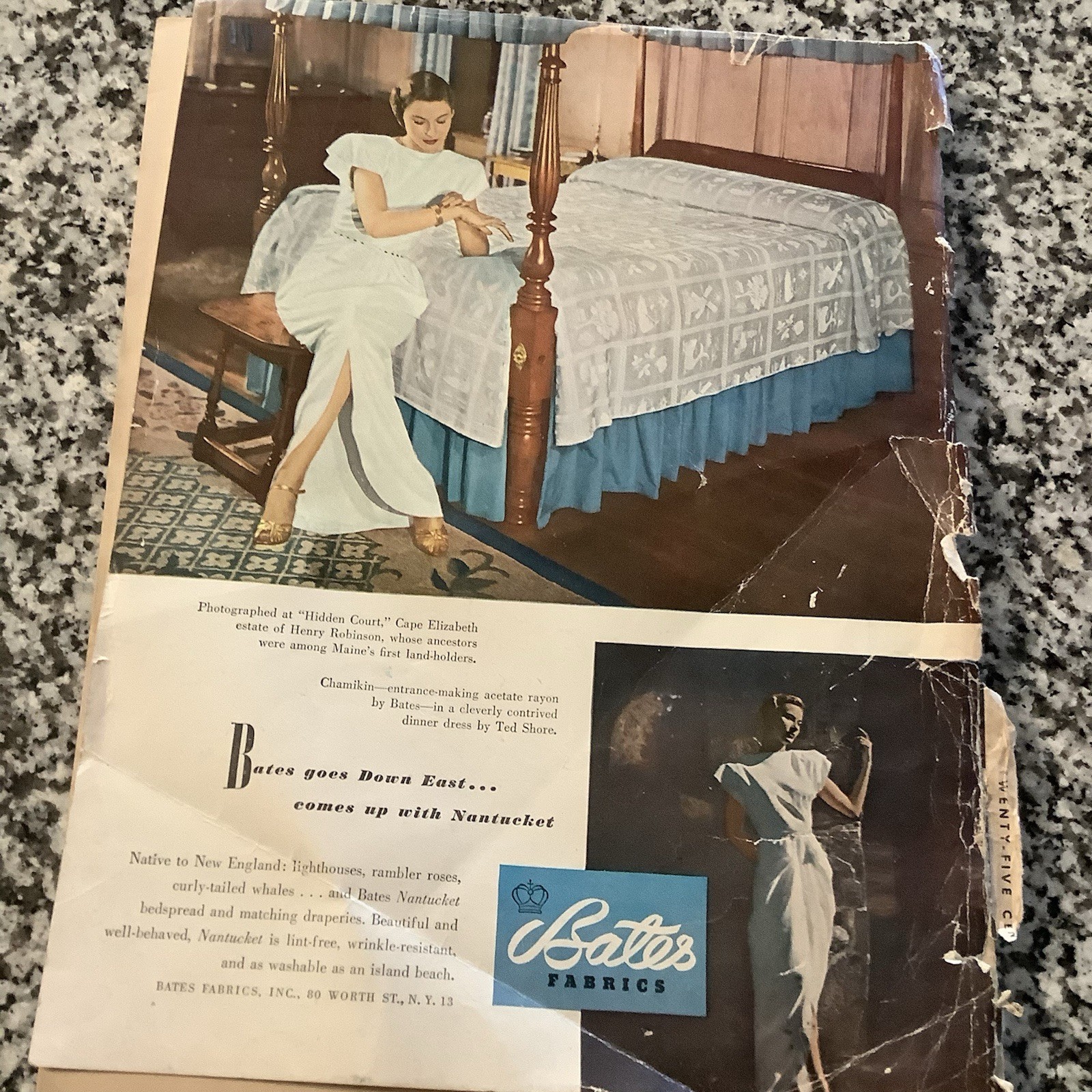 Charm: The Magazine For The BG Beauty And Brides April 1947 Issue 272 Pages