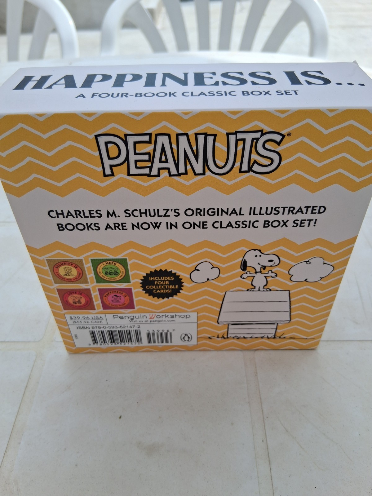 Peanuts Happiness Is A Book Classic Box Set Charles M Schulz Charlie Brown