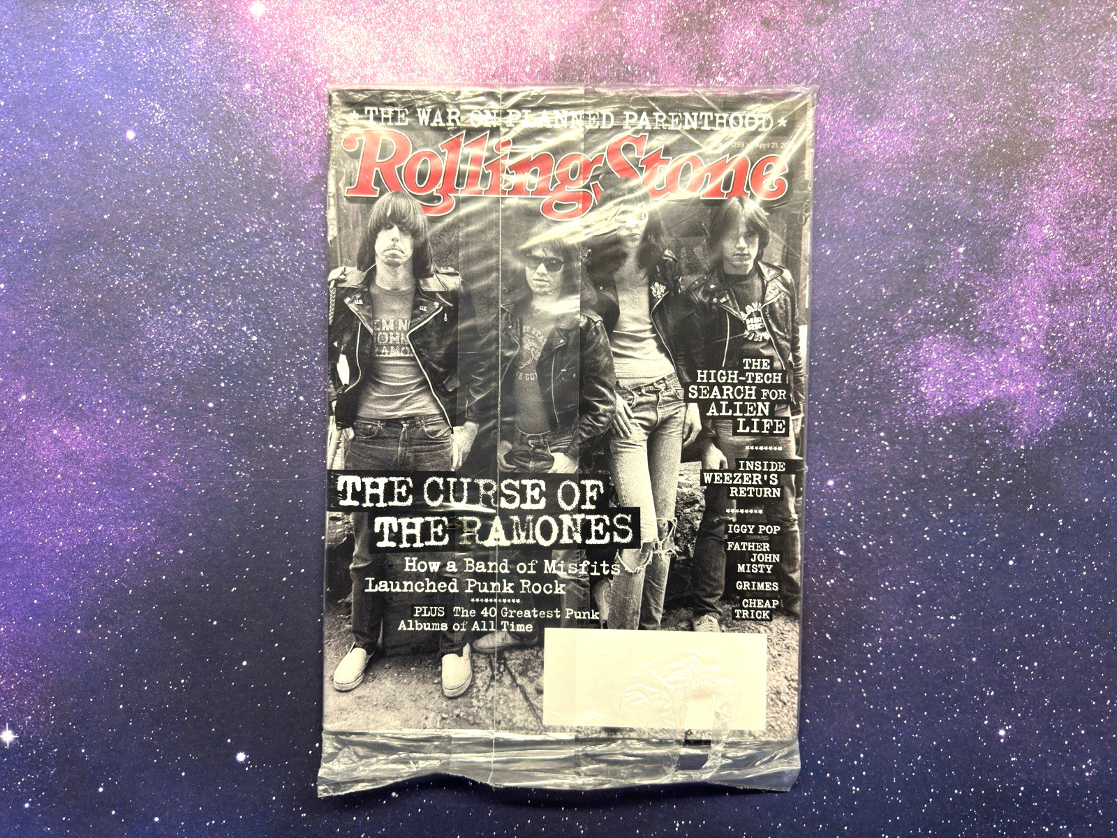 Rolling Stone Magazine Issue #1259 April 21, 2016 The Curse of the Ramones