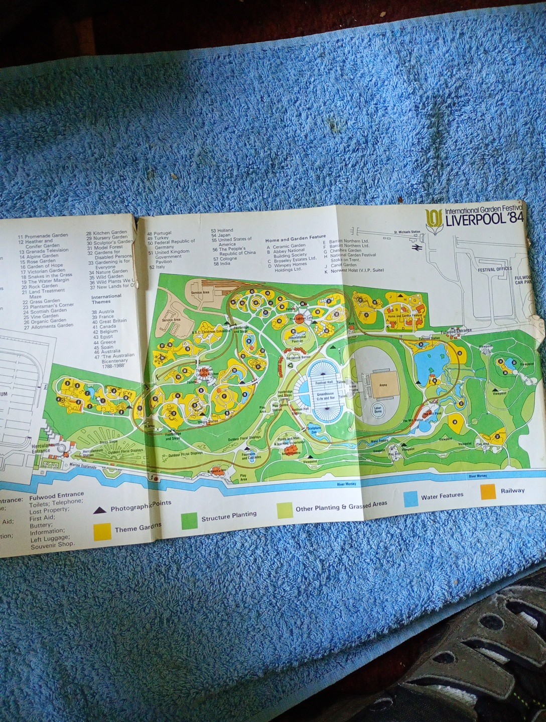 RD LIVERPOOL 84 GARDEN FESTIVAL GUIDE A BIT GRUBBY. BUT RARE 224 Pages