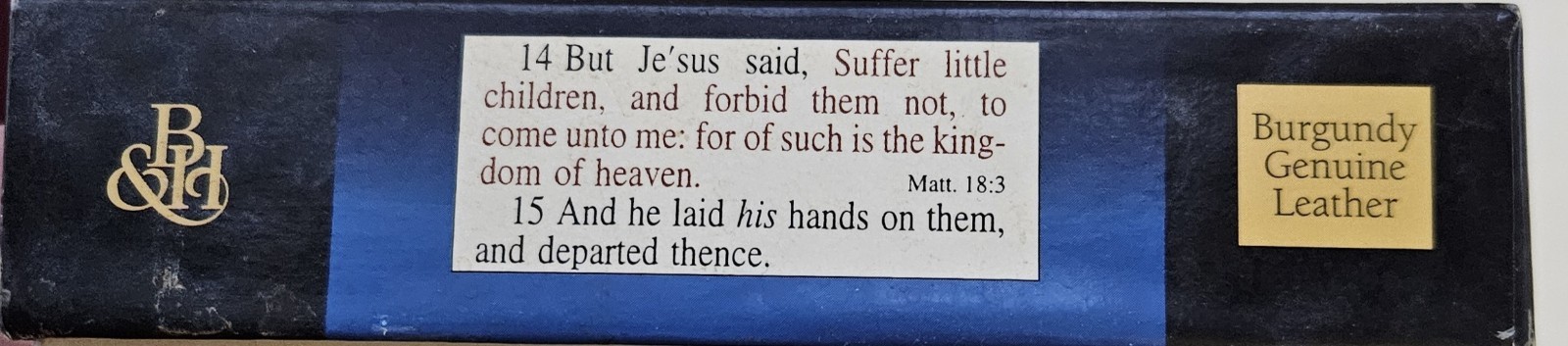 KJV Handi Size Giant Print Reference Bible. Genuine Leather, Like New In Box.