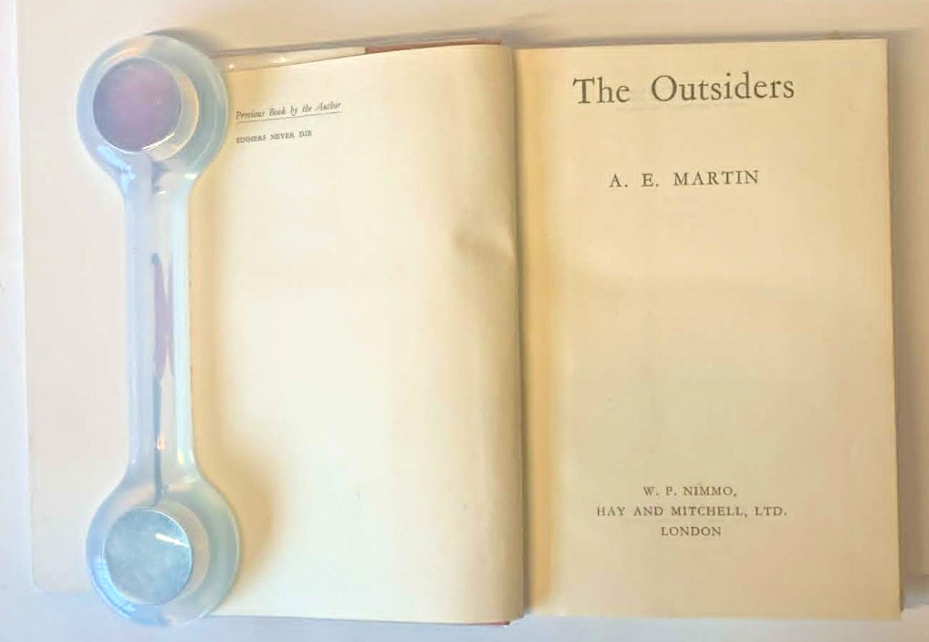 1st Ed The Outsiders AE Martin 1945 Mystery Crime Circus Sideshow Dust Jacket