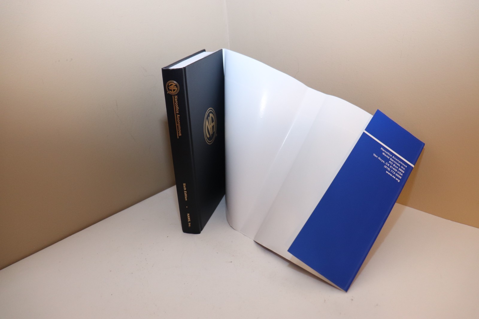 Narcotics Anonymous Basic Text 6th Edition Hard Cover NA 2008 English