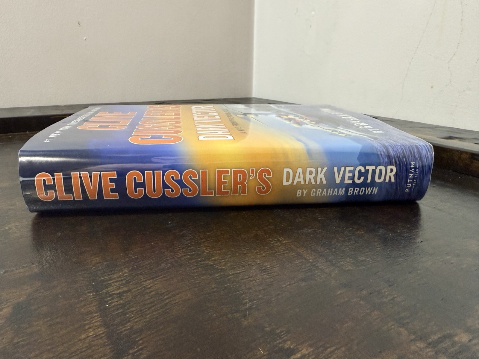 Clive Cussler’s Dark Vector By Graham Brown Signed Hardcover 1st/1st