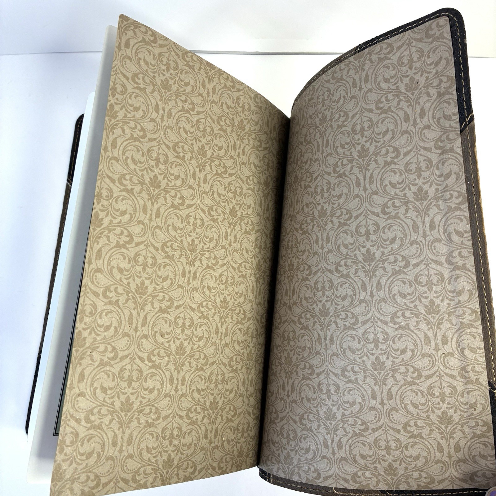 Holy Bible, King James Version, Large Print Edition, Leather Like, Christian Art