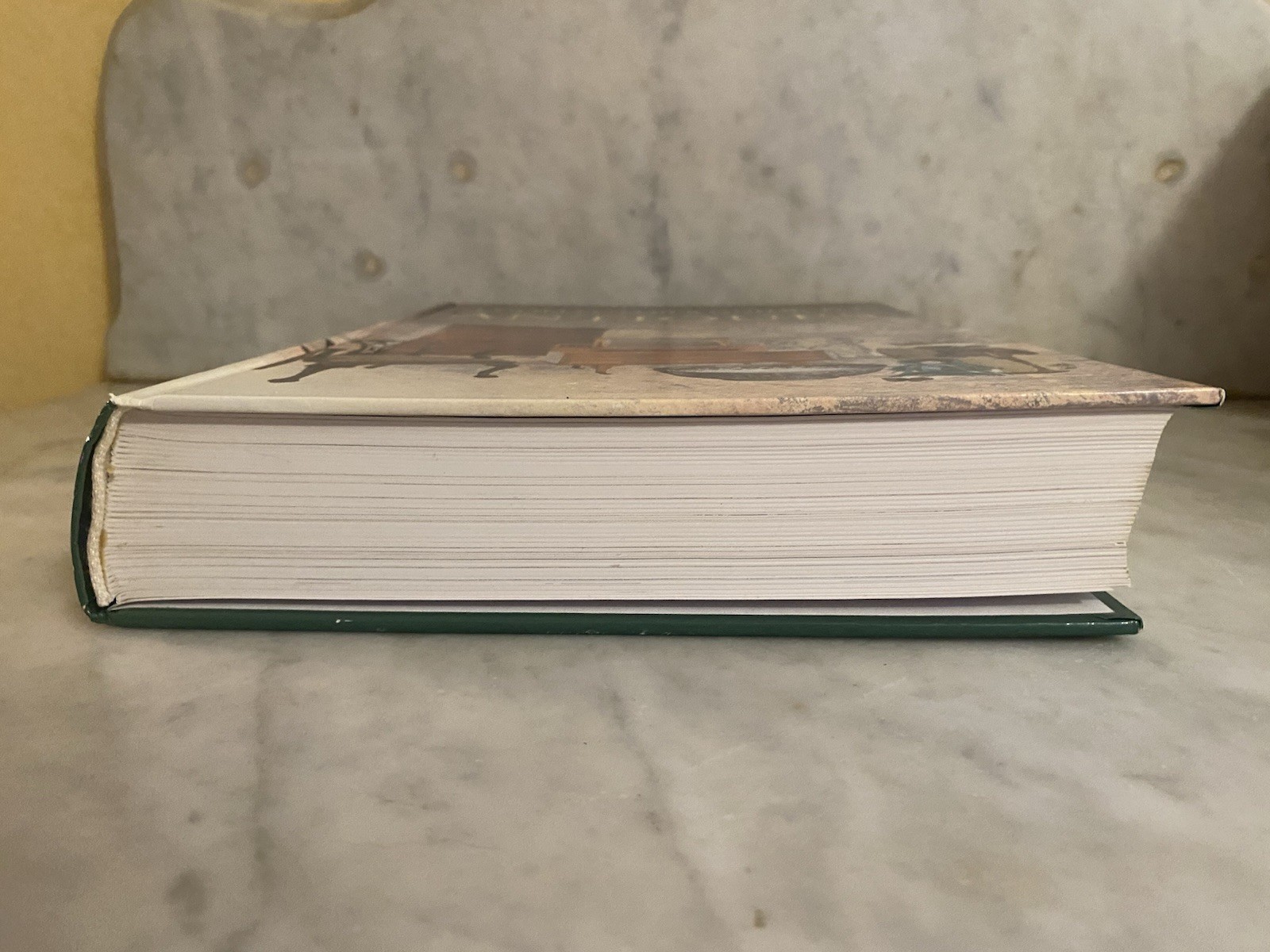 Collector&rsquo;s Guide to Antiques RARE Rebo Productions Hardback Book 600 pages
