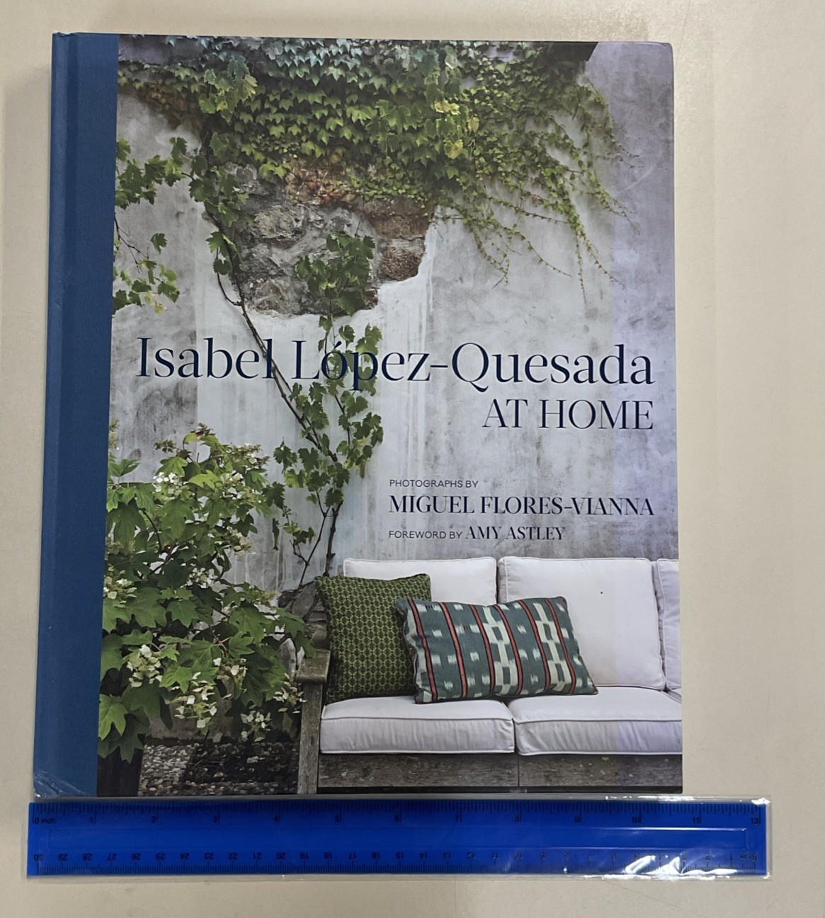 At Home Isabel Lopez Quesada 2018 HC Vendome Design Architecture