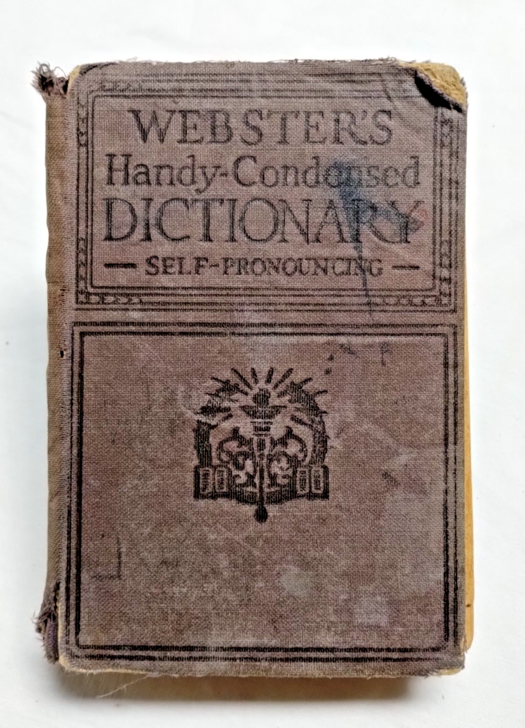 Webster&rsquo;s Dictionary – Self Pronouncing Condensed – 1900&rsquo;s HC Missing Date Page