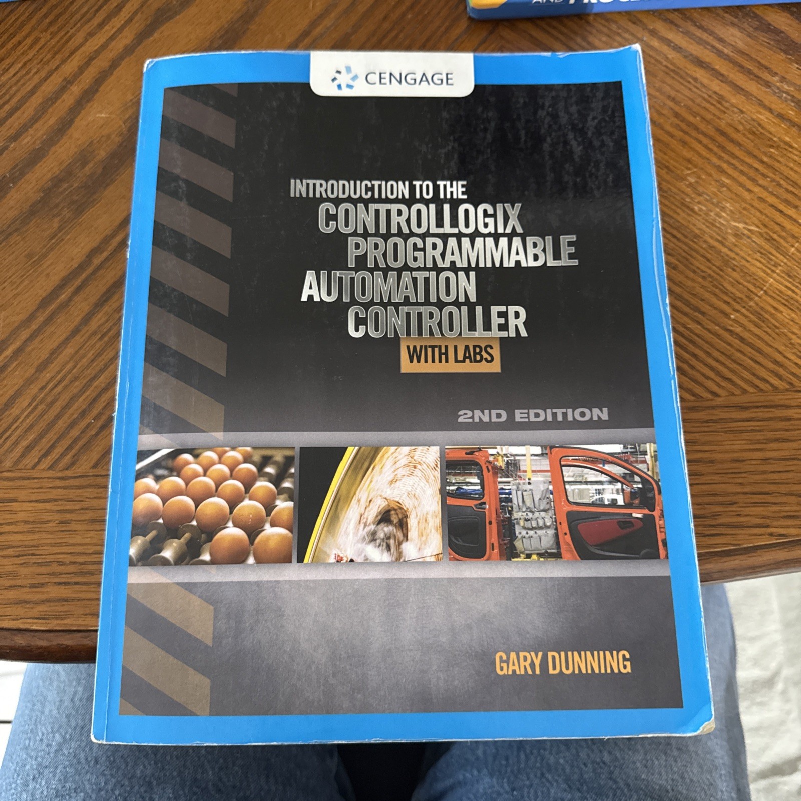 Introduction to the ControlLogix Programmable Automation Controller with Labs