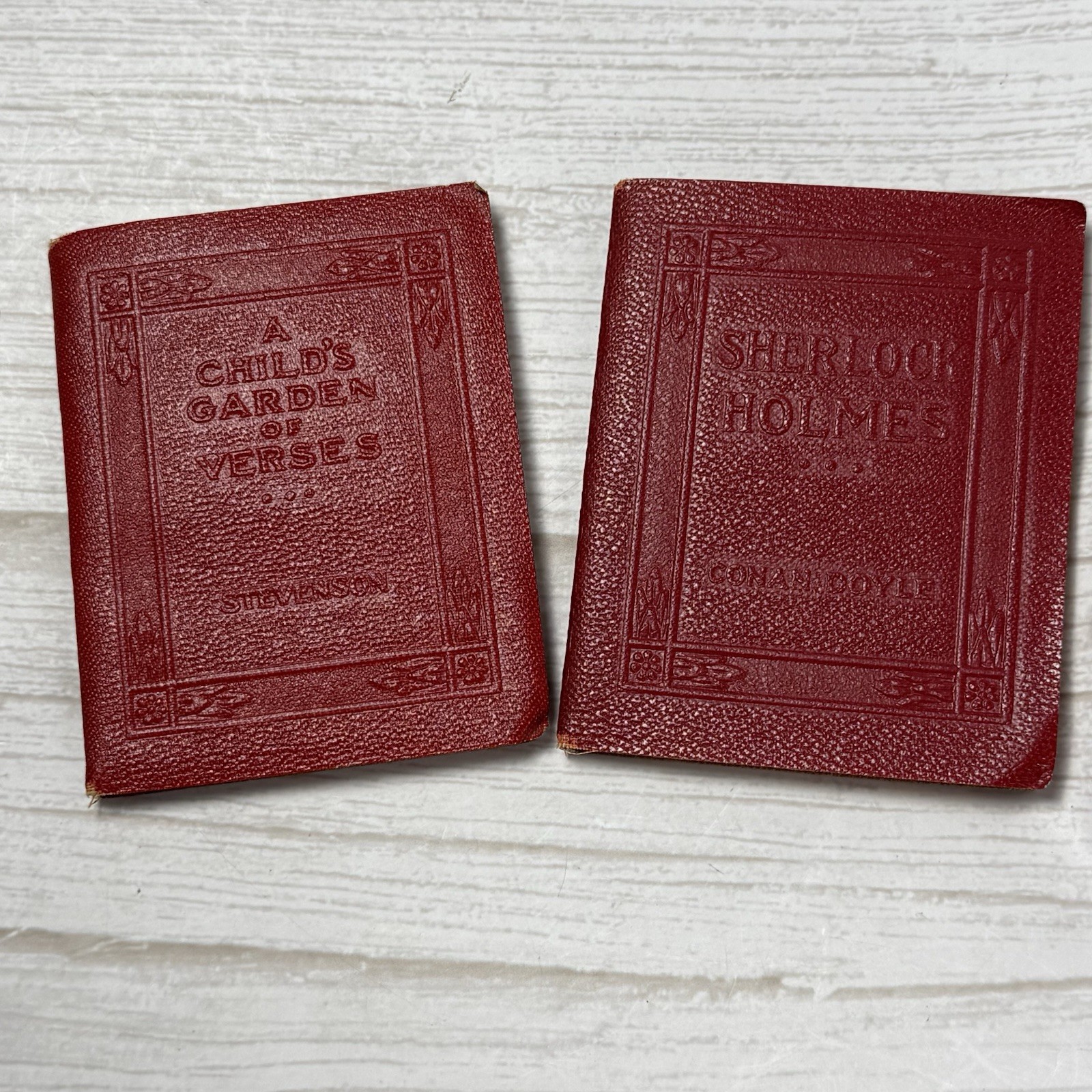 2 Little Luxart Library Mini Books: Sherlock Holmes/A Child’s Garden Verse 1920