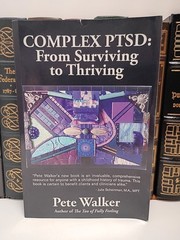 Complex PTSD: From Surviving to Thriving: A Guide and Map for Recovering from C,
