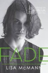 Fade (Wake Series, Book 2) – Paperback By McMann, Lisa – VERY GOOD