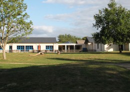 Colonie de vacances, séjours, classes de découvertes, famille, Ingrannes, bâtiments : hébergement