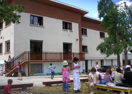 Colonie de vacances, séjours, classes de découvertes, famille à Lans en Vercors : bâtiment, hébergement en été